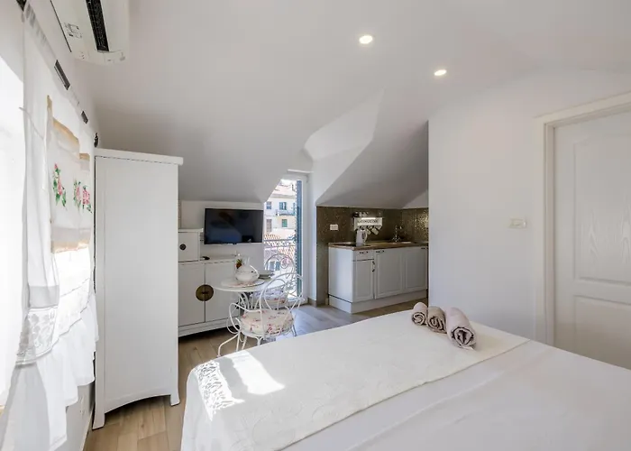 Apartment Old Town *